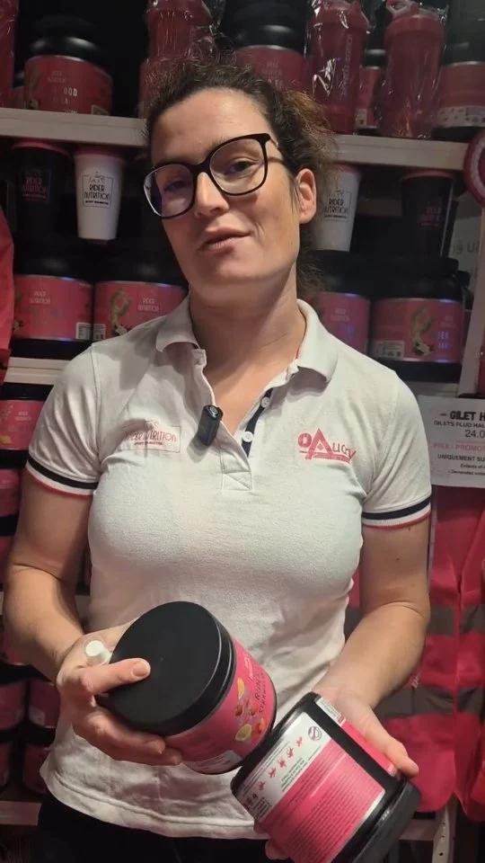 Entretien avec l'ambassadeur @ridernutrition - @amy.amelie77 pendant @salonduchevaldeparis 👑💯

#bienetrecavalier #nutritionsportivepourlescavaliers #riderperformance