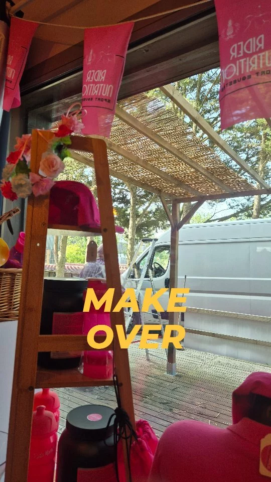 Un "Makeover" pour la terrasse @ridernutrition ... nous sommes "Summer Ready" à la boutique @pole_europeen_du_cheval Grand Hall ! ☀️🩷Un grand merci à nos amis @tretonarmelle +++😉🌸

A makeover moment for the boutique's terrace @ridernutrition ...We are now officially "Summer Ready" @pole_europeen_du_cheval Grand Hall ! ☀️🩷Huge thanks to friends @tretonarmelle ++++😉

#ridernutrition #makeover #sportsnutritionforequestrians #nutritionsportivepourlescavaliers
