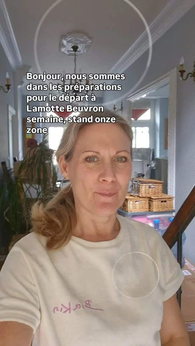 Préparation pour Lamotte Beuvron semaine poney  du 3 au 12 juillet ...(stand ouvert dès 12h le 3 juillet) N°11 Zone Estivale 🥤🩷 Nutrition Sportive pour les cavaliers.
Bonnes préparations à vous tous et à très vite ! 

🇬🇧
Preparing for the off to Lamotte Beuvron French Poney championships 3-12 July ...(stand open as from 12h on the 3rd) N° 11 Zone Estivale 🥤🩷 Sports Nutrition for Equestrians.
Have a safe journey and see you soon !

#ridernutrition #lamottebeuvron
#CSO #showjumping
#nutritionforequestrians