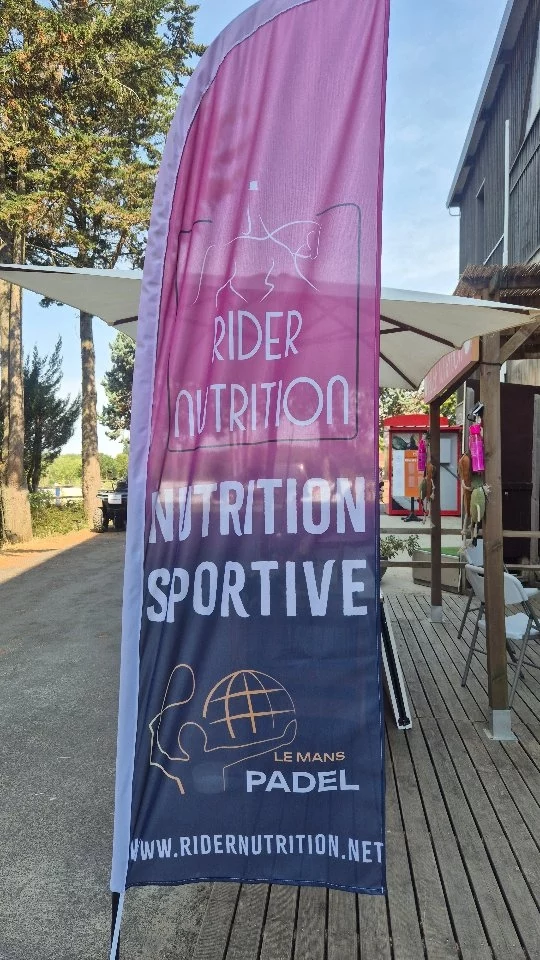 Championnats Ready ! 🇨🇵 🇪🇺🏆🇬🇧
Boutique @ridernutrition située Grand Hall 
Leader en nutrition sportive pour cavaliers.
Venez nous voir ! 
Produits disponibles également en ligne (lien en bio) 📦

🇬🇧
Championships Ready ! 🇨🇵🇪🇺🏆🇬🇧
Boutique @ridernutrition located in the Grand Hall 
Leaders in Sports Nutrition for Equestrians 
Come and see us !
Products also available on line (link in bio) 📦

#ridernutrition 
#nutritionforequestrians #sportsnutritionforequestrians 
#championnats